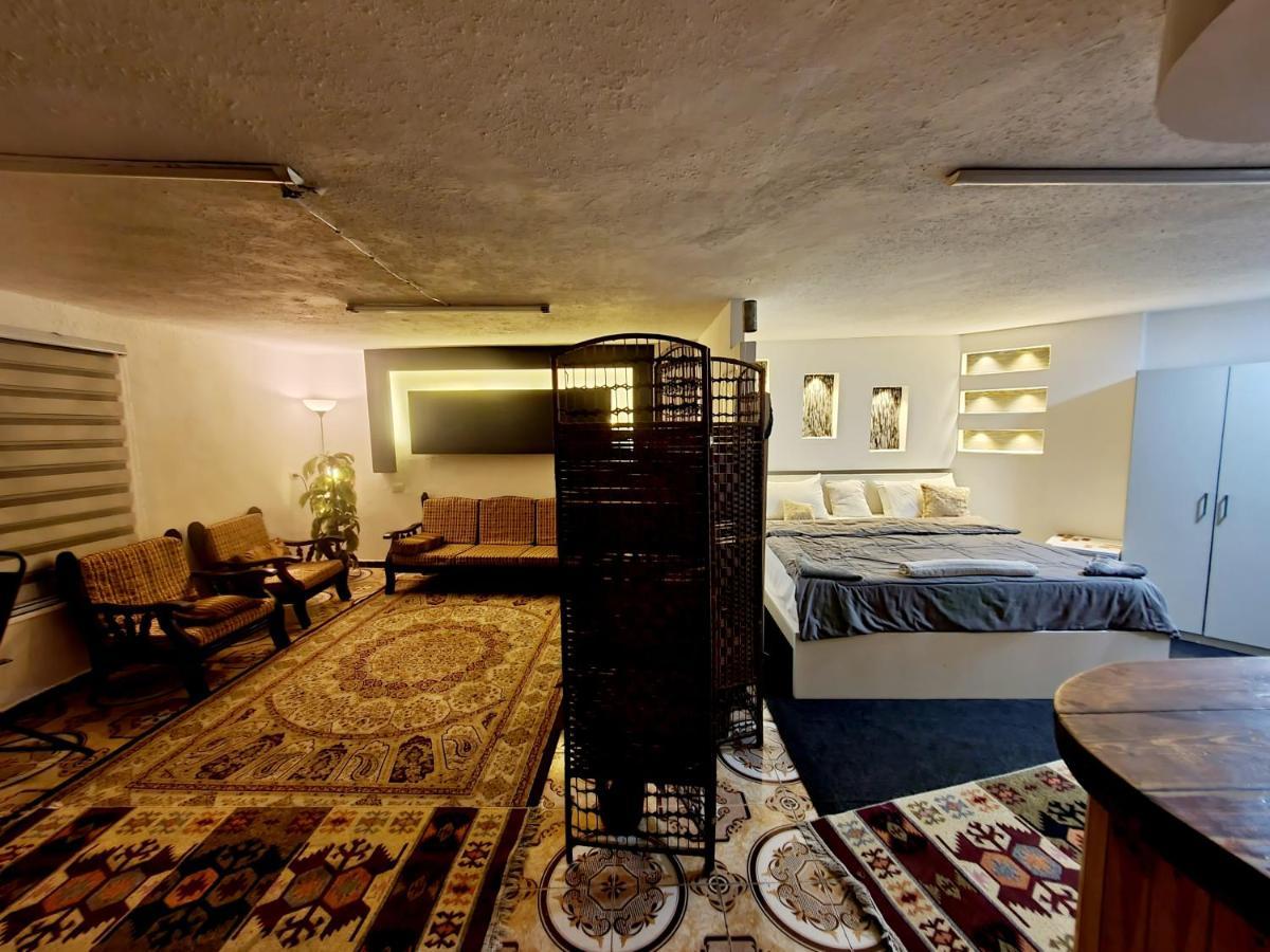 Zeus Apartment Jarash Luaran gambar